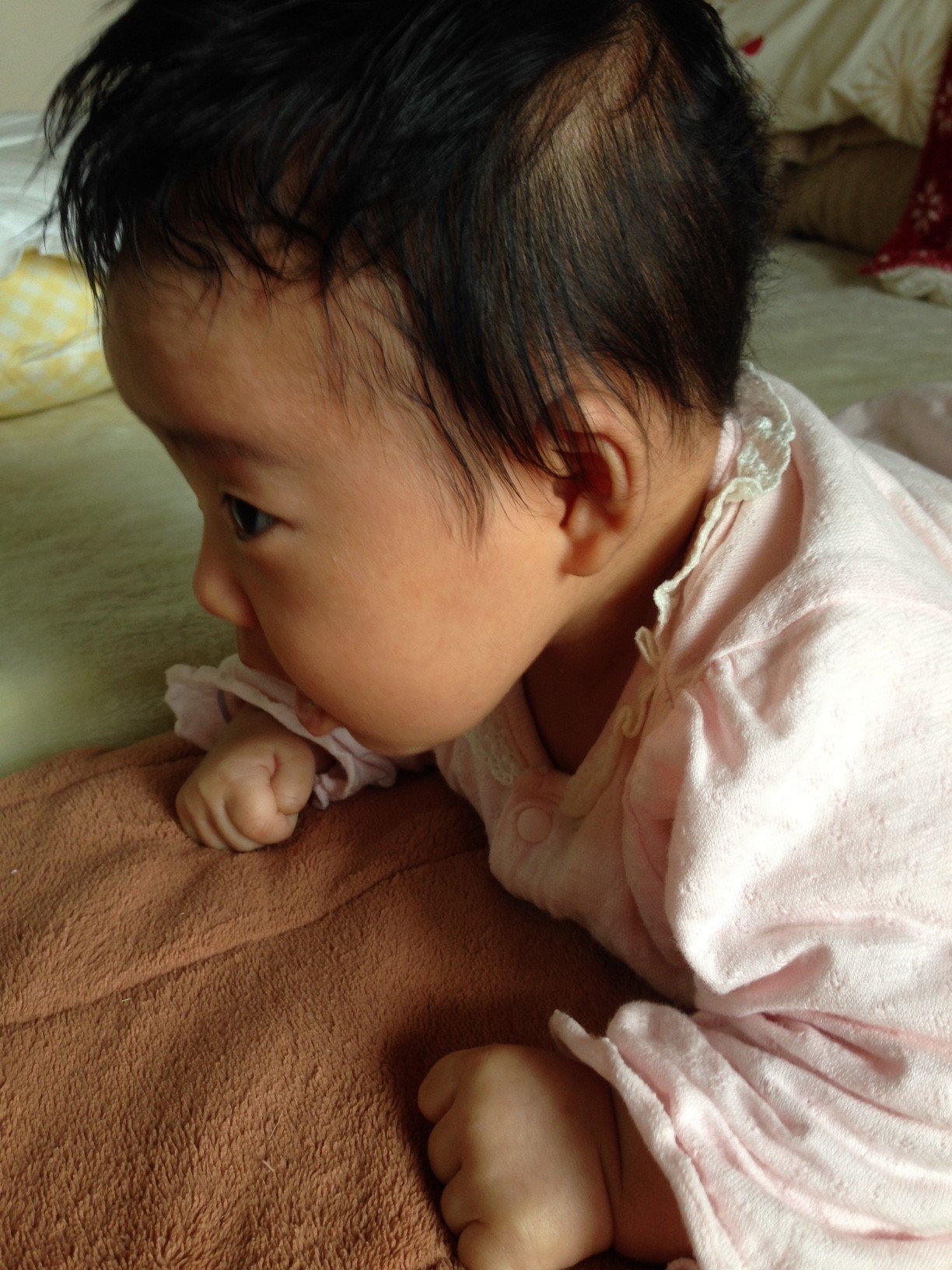 生後3ヶ月の赤ちゃんの様子と遊び方 発語 口 言語理解 耳 編 まるごとハグハグ まるごとハグハグ